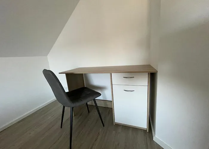 Moderne Wohnung Mit Balkon Inmitten Der Lausitz Bernsdorf photo