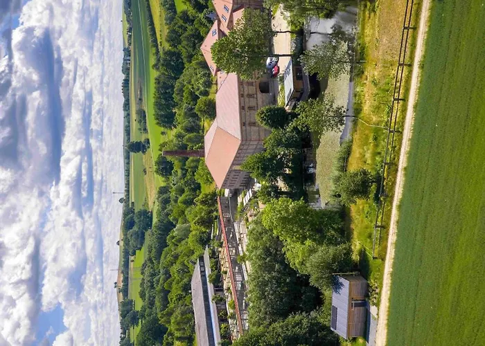 Hexenburgbeidresden Apartment Mit Sonnenterrasse, Alkovenbett, Wohn- Und Essbereich, Fussbodenheizung Und Klimaanlage, Decke Großharthauの写真